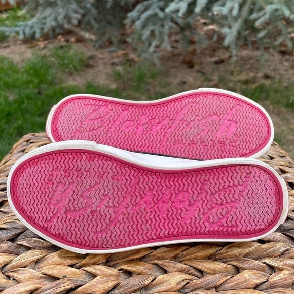 Kids Blowfish Malibu Red & Black Plaid Slip-on Laceless Sneakers. - Picture 7 of 9